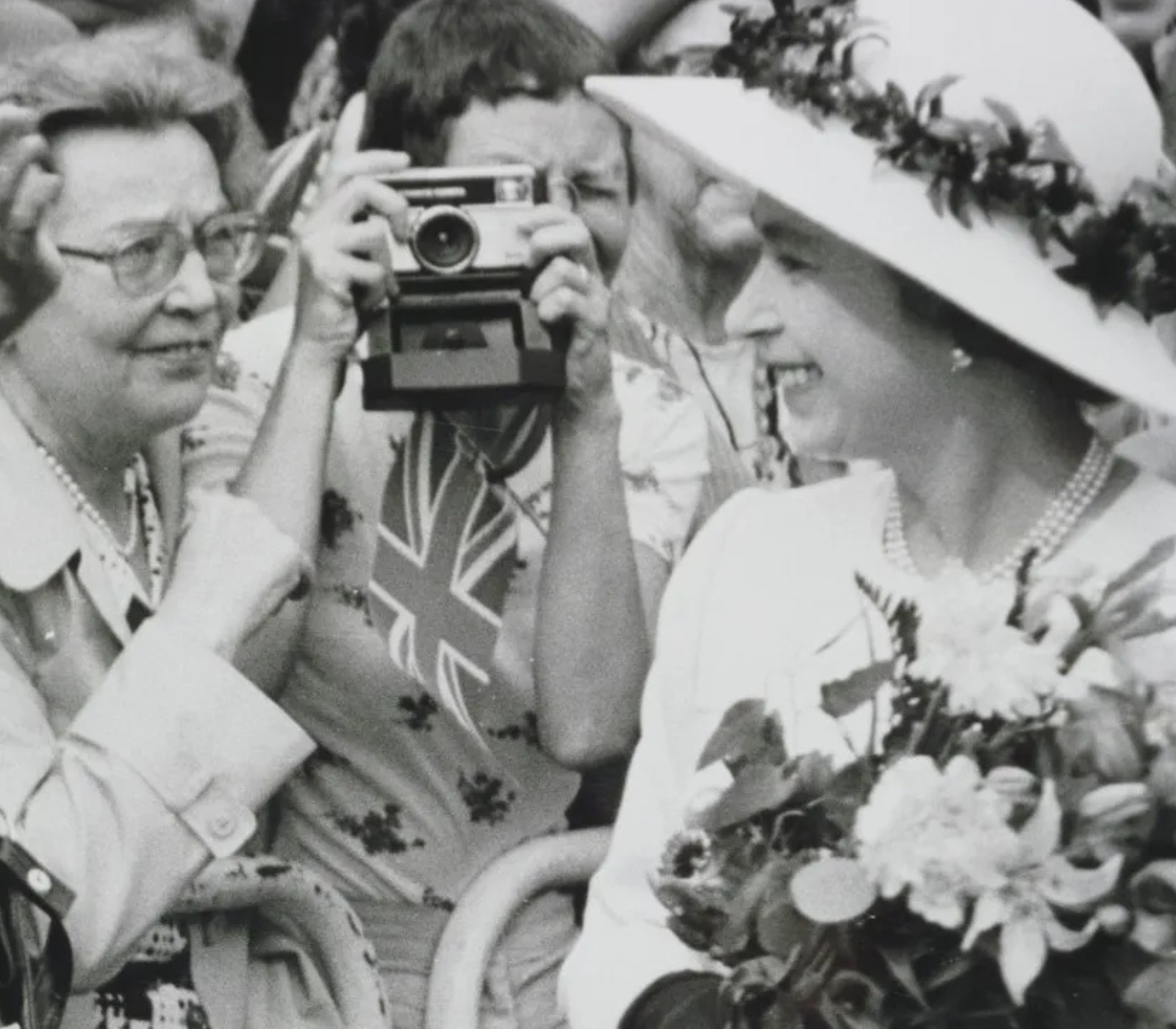 A black and white picture of Queen Elizabeth II